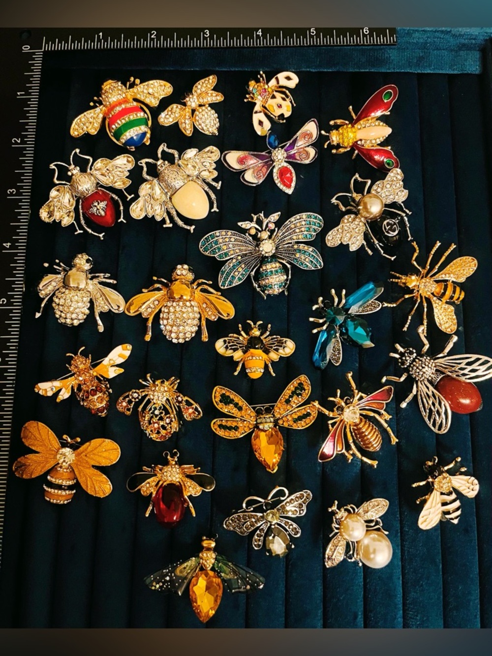 25pc Vintage Style Bee Brooches Mixed Lot Rhinestone Pearl Enamel Bumblebee Pins